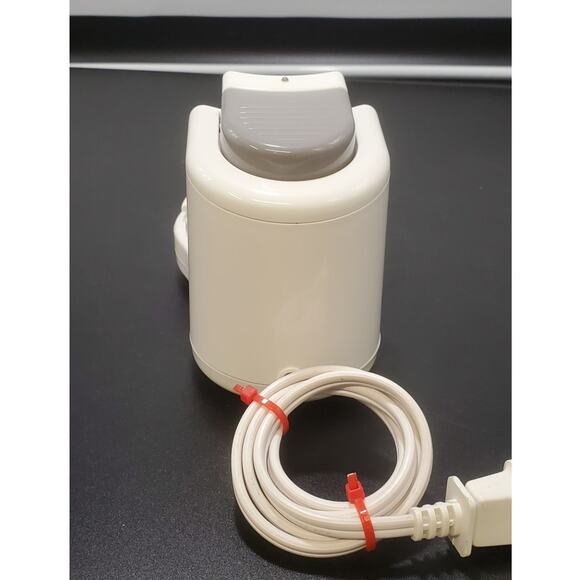 Black & Decker Handy Chopper + HC3000 Countertop Food Processor REPLACEMENT BASE - Picture 4 of 6